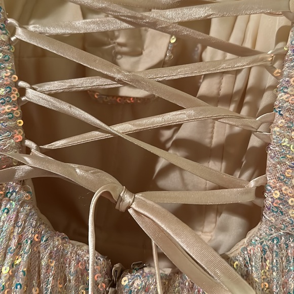 Beautiful Sherri Hill gown style# 54261. Size 2. - Picture 7 of 15